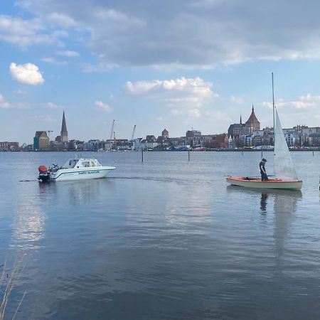 Pension Zum Alten Faehrhaus Rostock Eksteriør billede