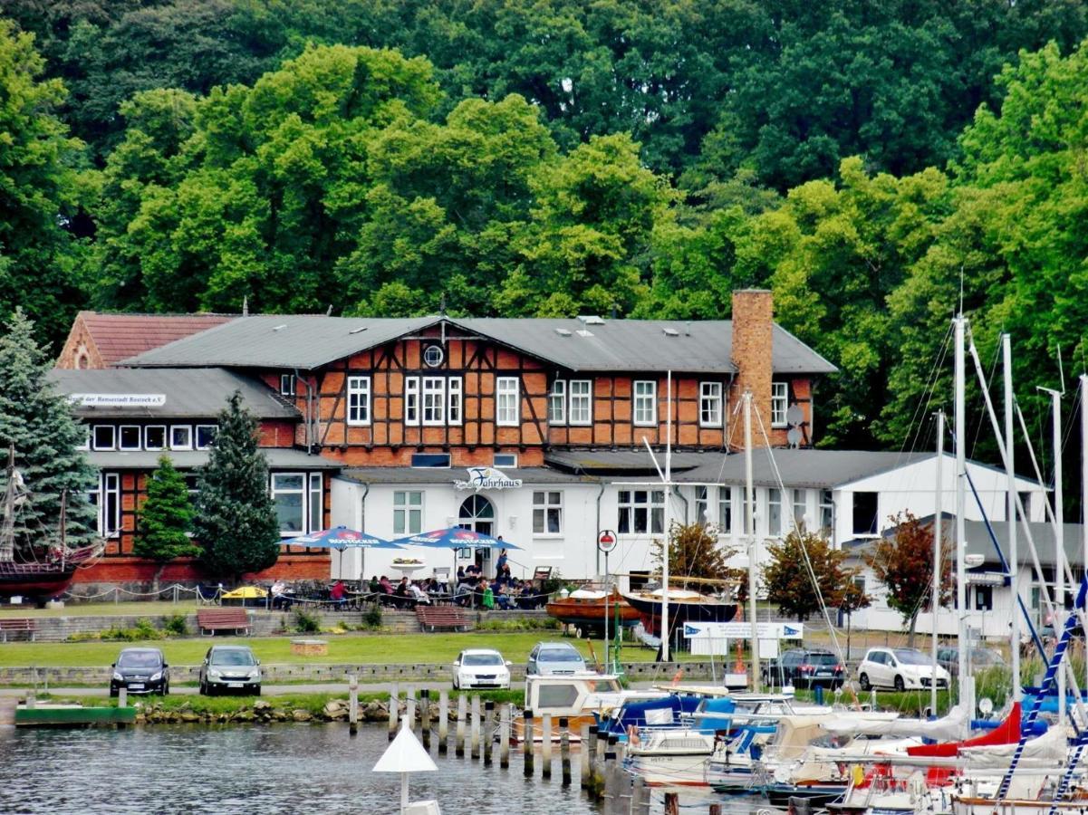 Pension Zum Alten Faehrhaus Rostock Eksteriør billede