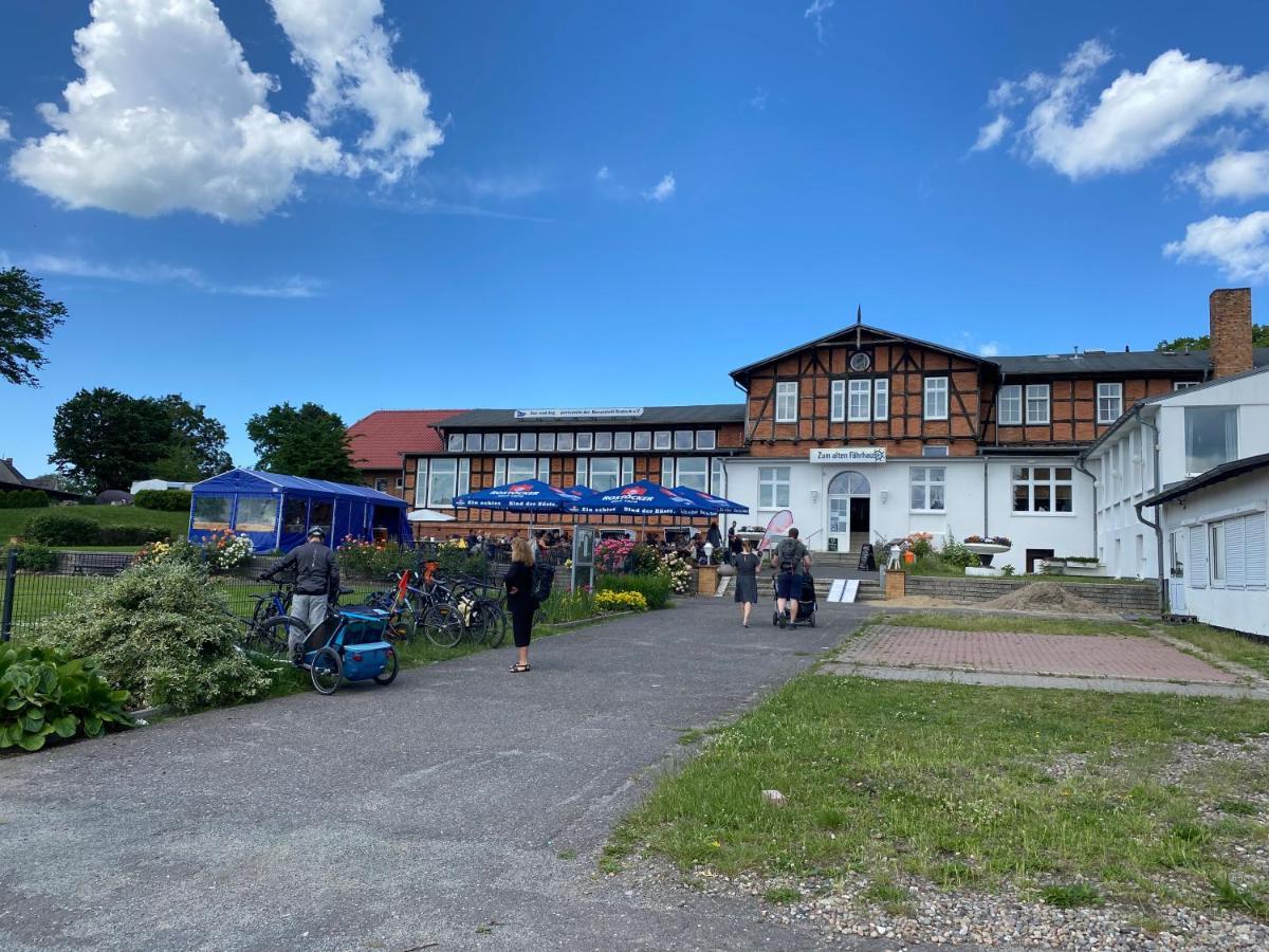 Pension Zum Alten Faehrhaus Rostock Eksteriør billede
